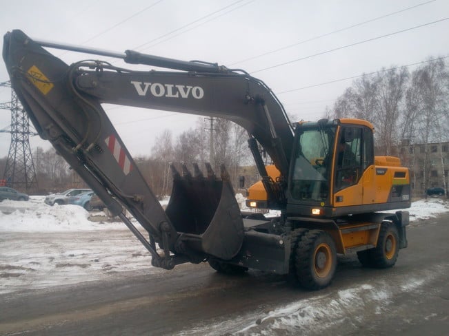 Аренда колесного экскаватора Volvo EW205D