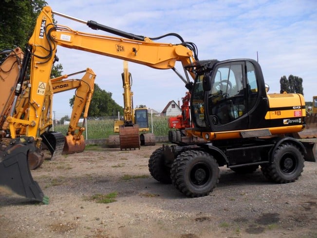 Аренда колесного экскаватора JCB JS 145 W